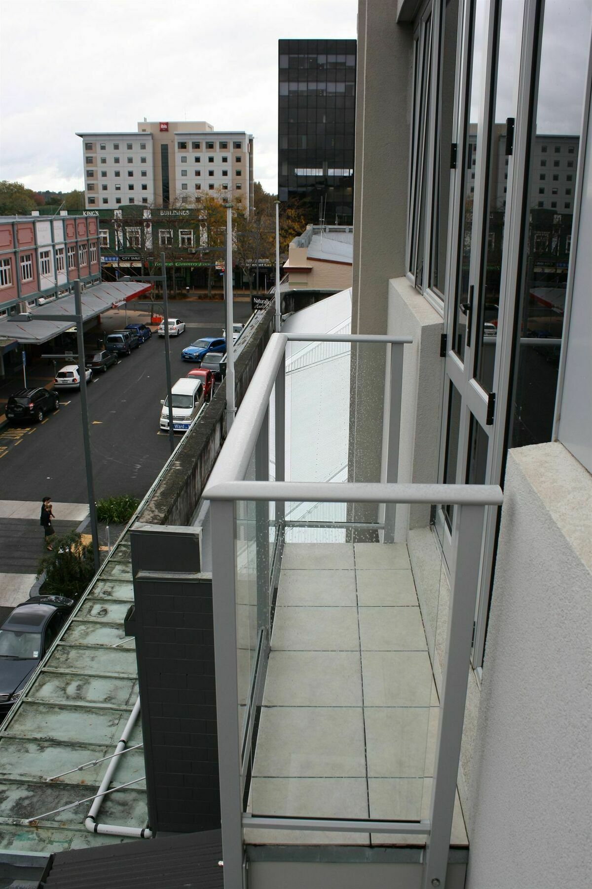 המילטון Quest On Ward Serviced Apartments מראה חיצוני תמונה